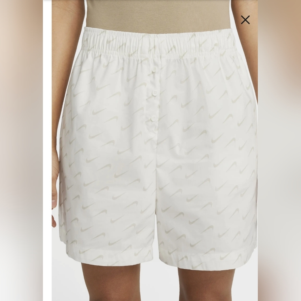 Nike Sportswear Swoosh Print Shorts Women's Size Large Style DV7932-133 NEW!